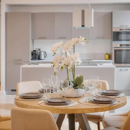 Standing - Neuf - Croisette- Palais Des Festivals - 6 Pers -3 Chbres Apartment *